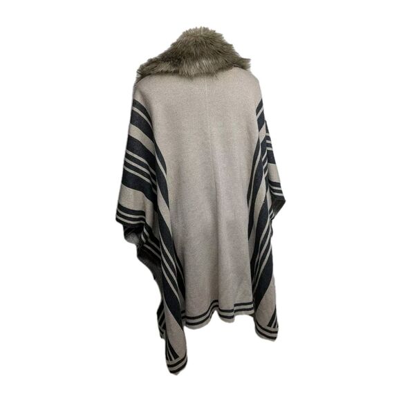Merona Shawl Cape Removable Faux Fur Neck Poncho Outer Shell Layer Look S/M - Picture 4 of 10
